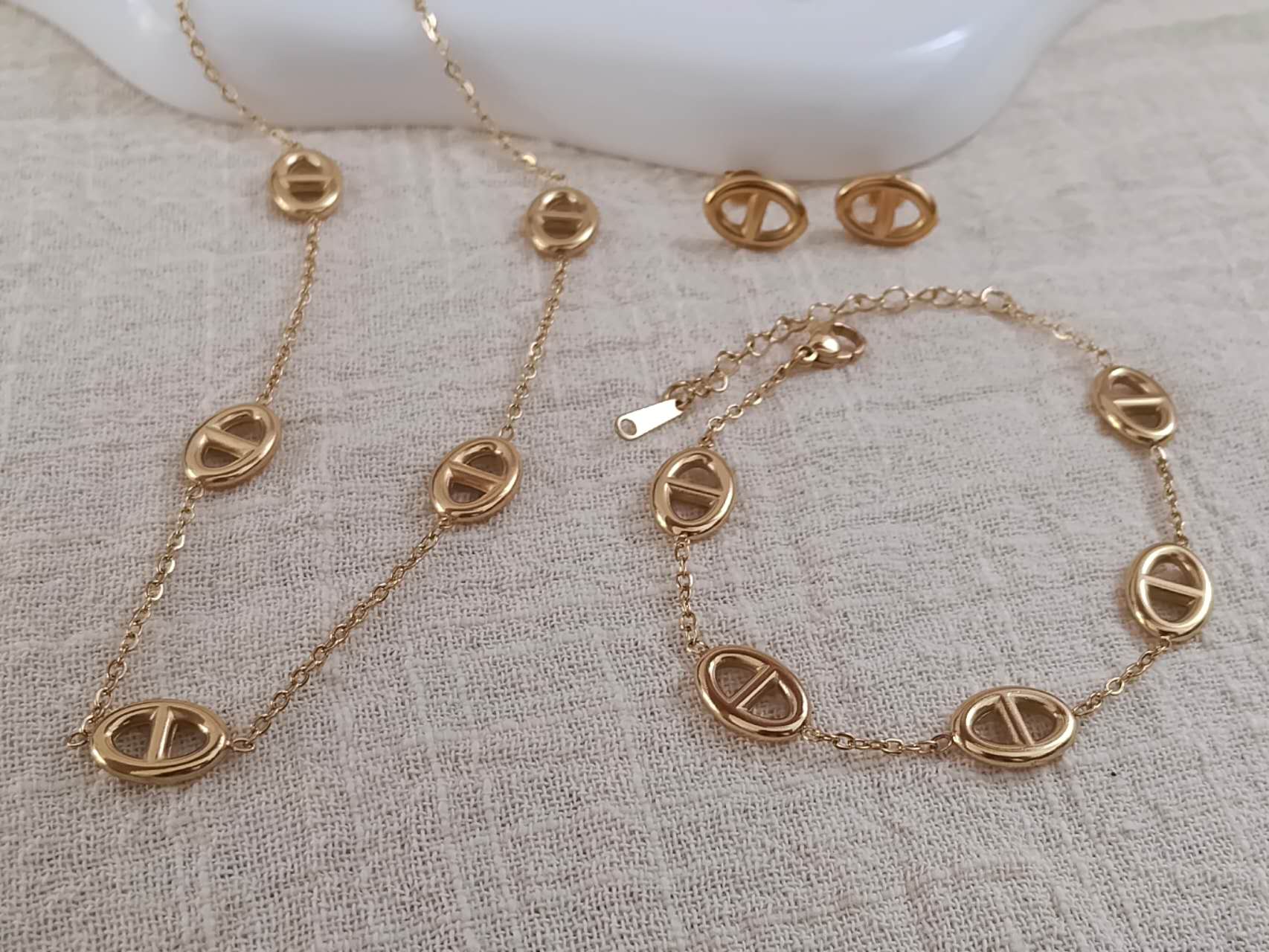 Ensemble de bijoux : collier en acier style marin, boucle d'oreille, bracelet ,Plaqués Or 18K