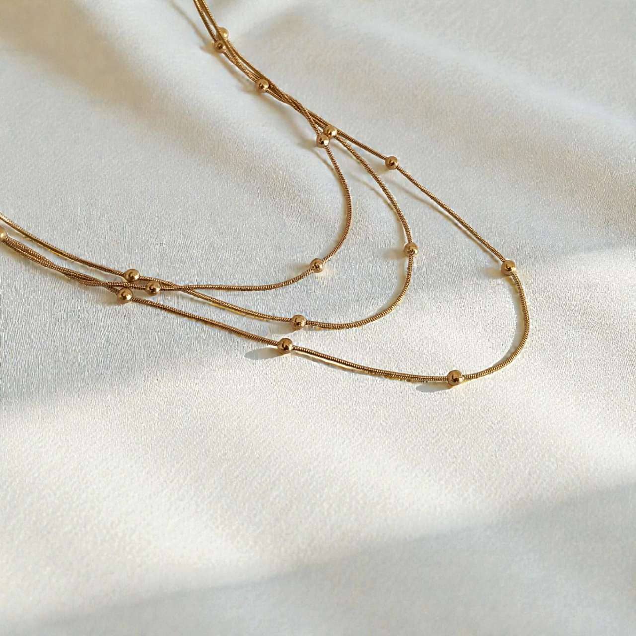 Collier triple chaîne à petites perles, acier, Or 18K