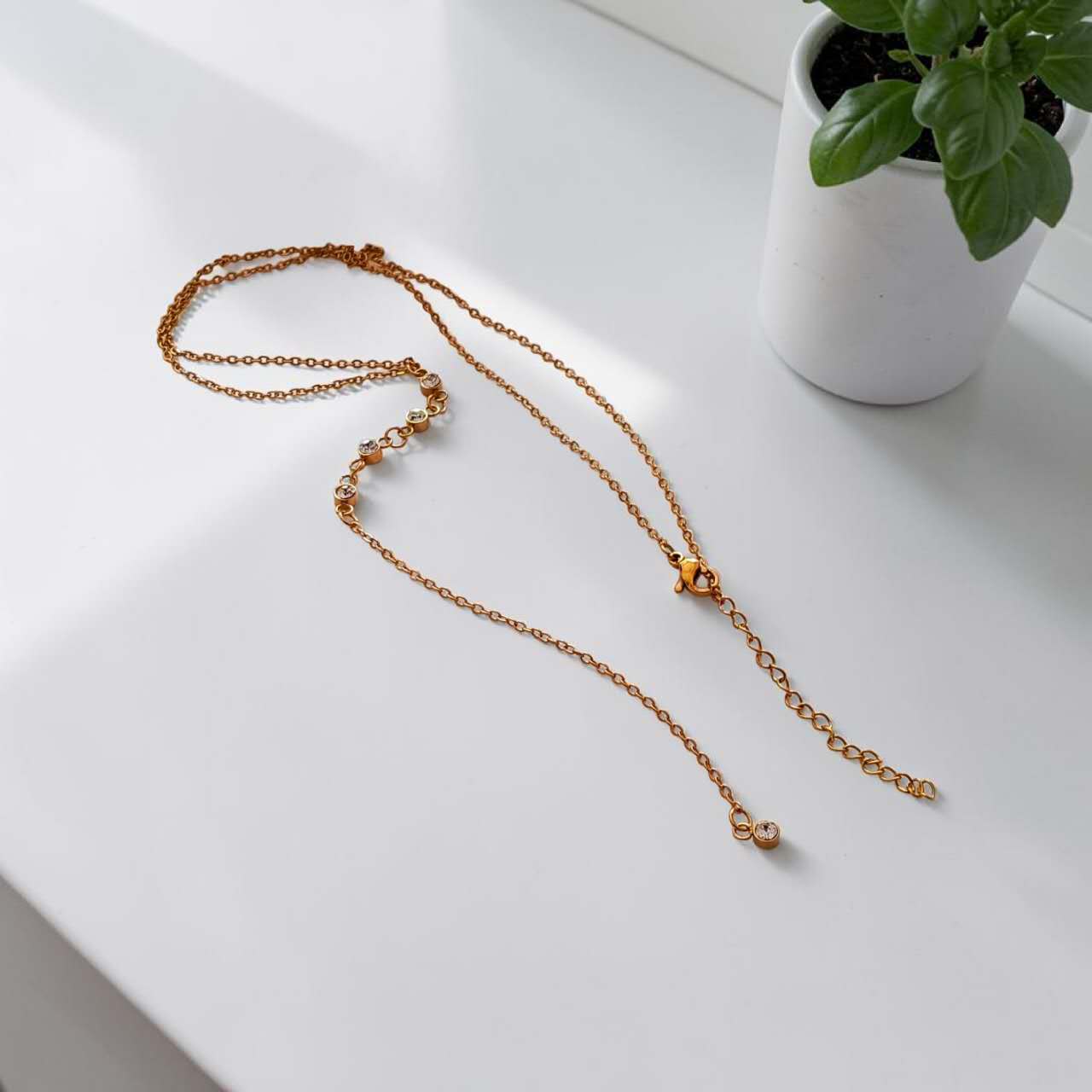 Collier en Y avec pendentif en zircone, acier  Plaqué Or 18K