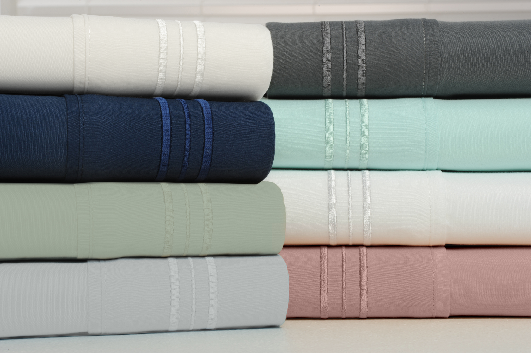 Parure de draps de luxe en bambou 4 pièces avec broderie à 3 lignes