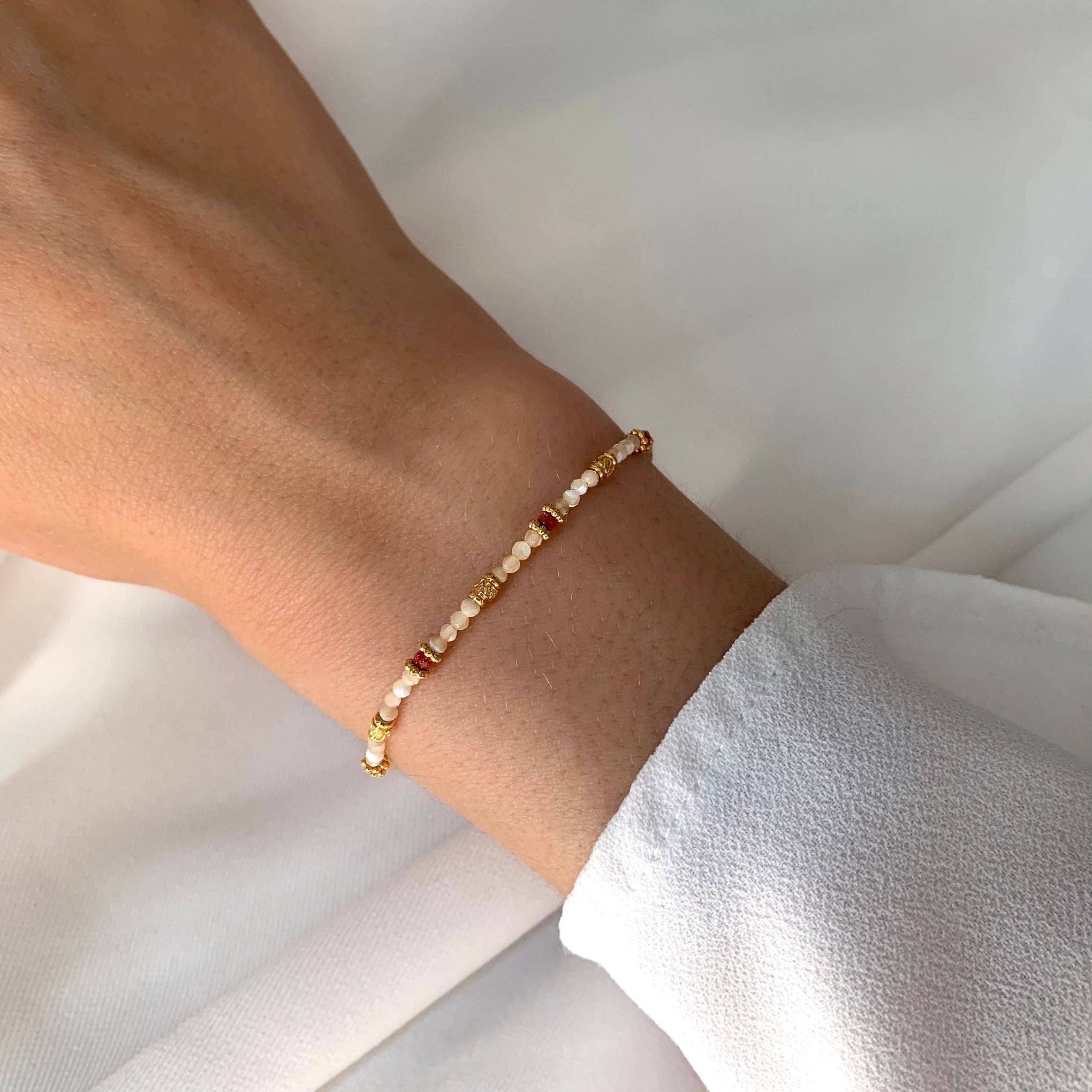 Bracelet perles blanches