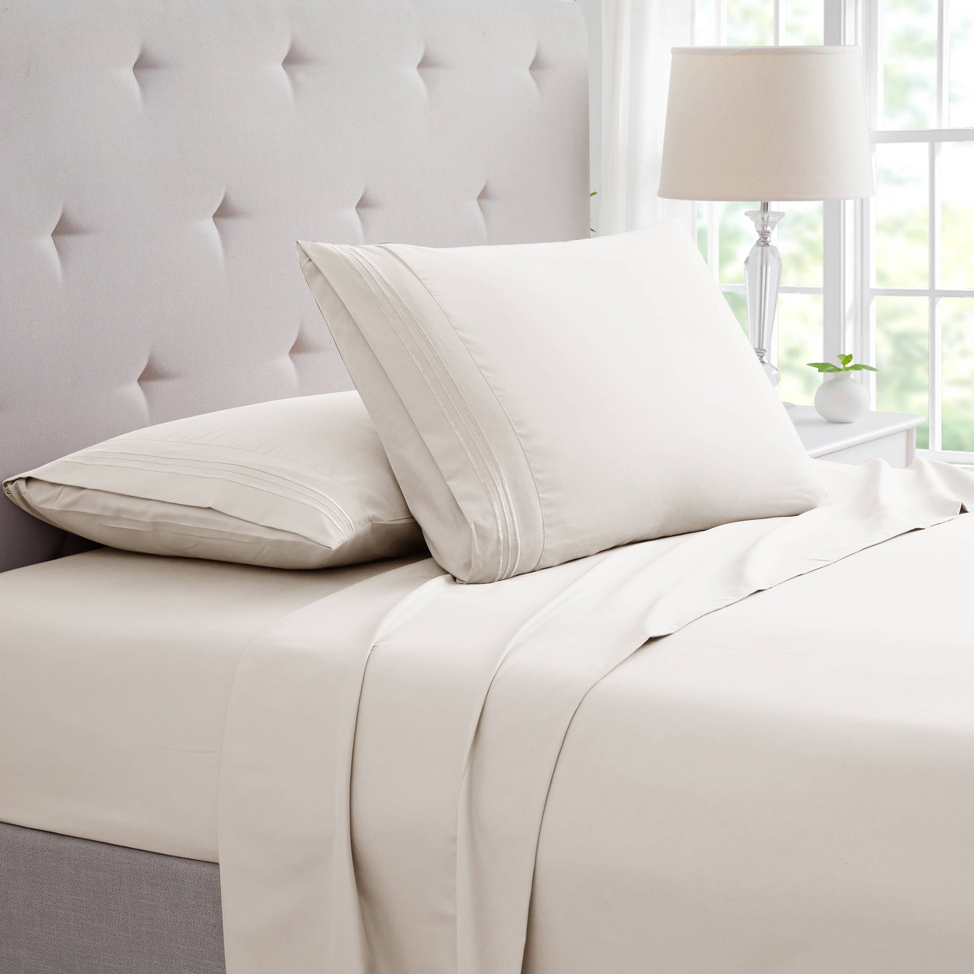 Parure de draps de luxe en bambou 4 pièces avec broderie à 3 lignes