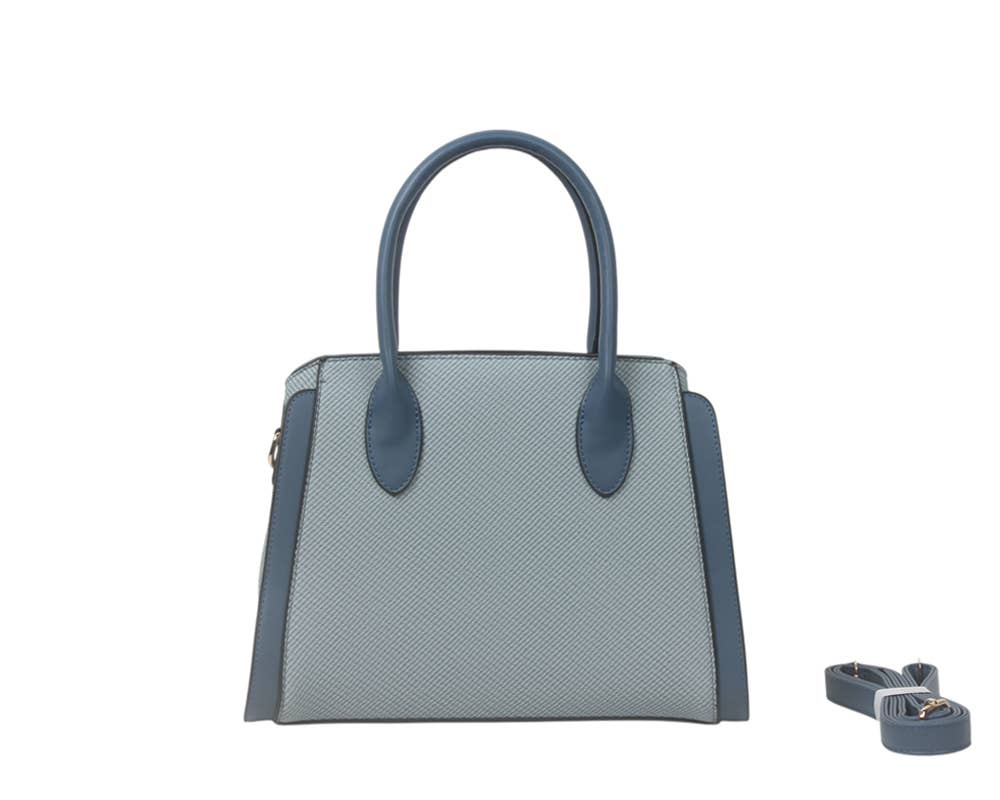 SAC À ÉPAULE AVEC BANDOULIÈRE.