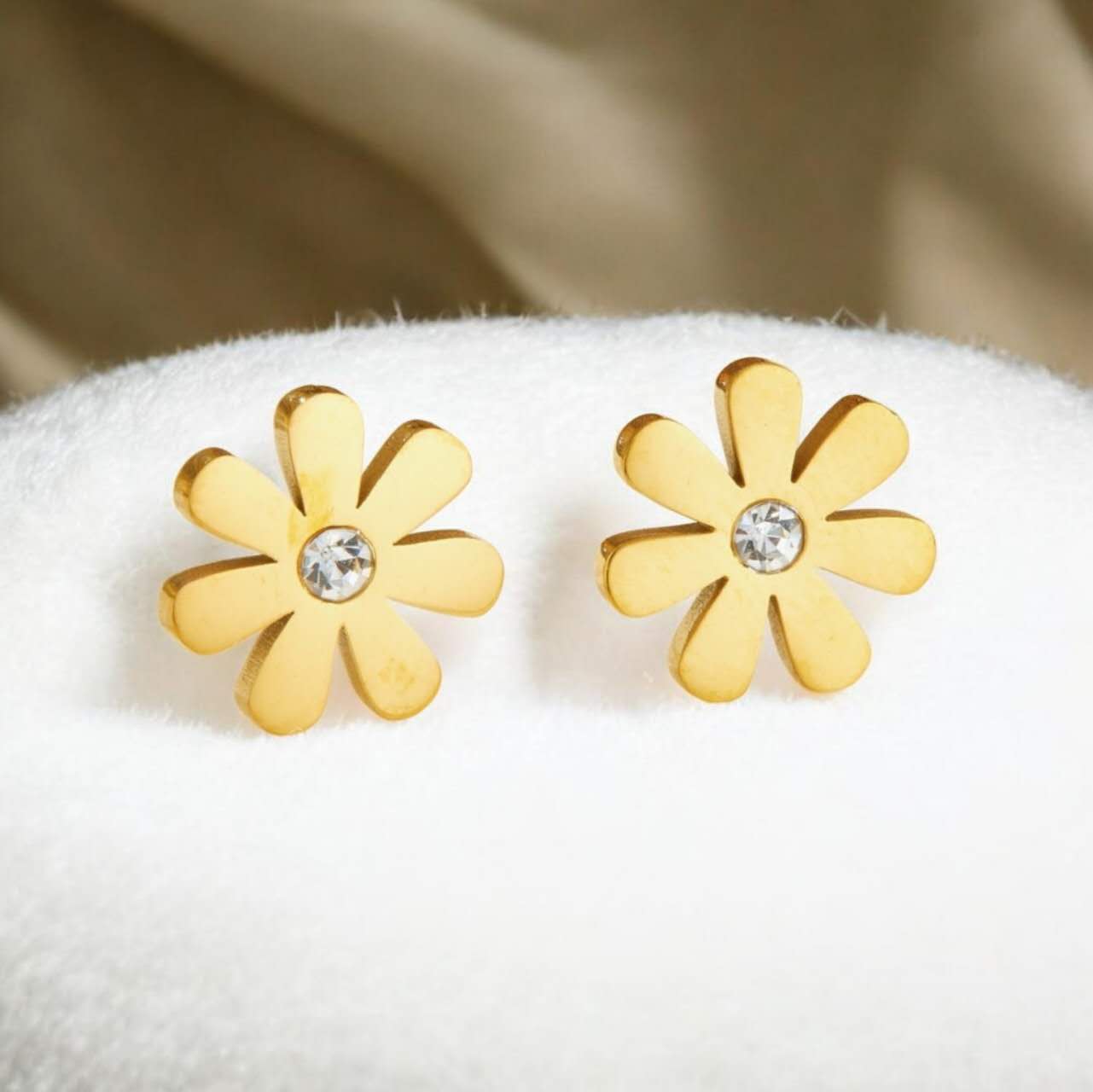 Ensemble de bijoux : collier fleur, bracelet et boucles d'oreilles en acier 18K