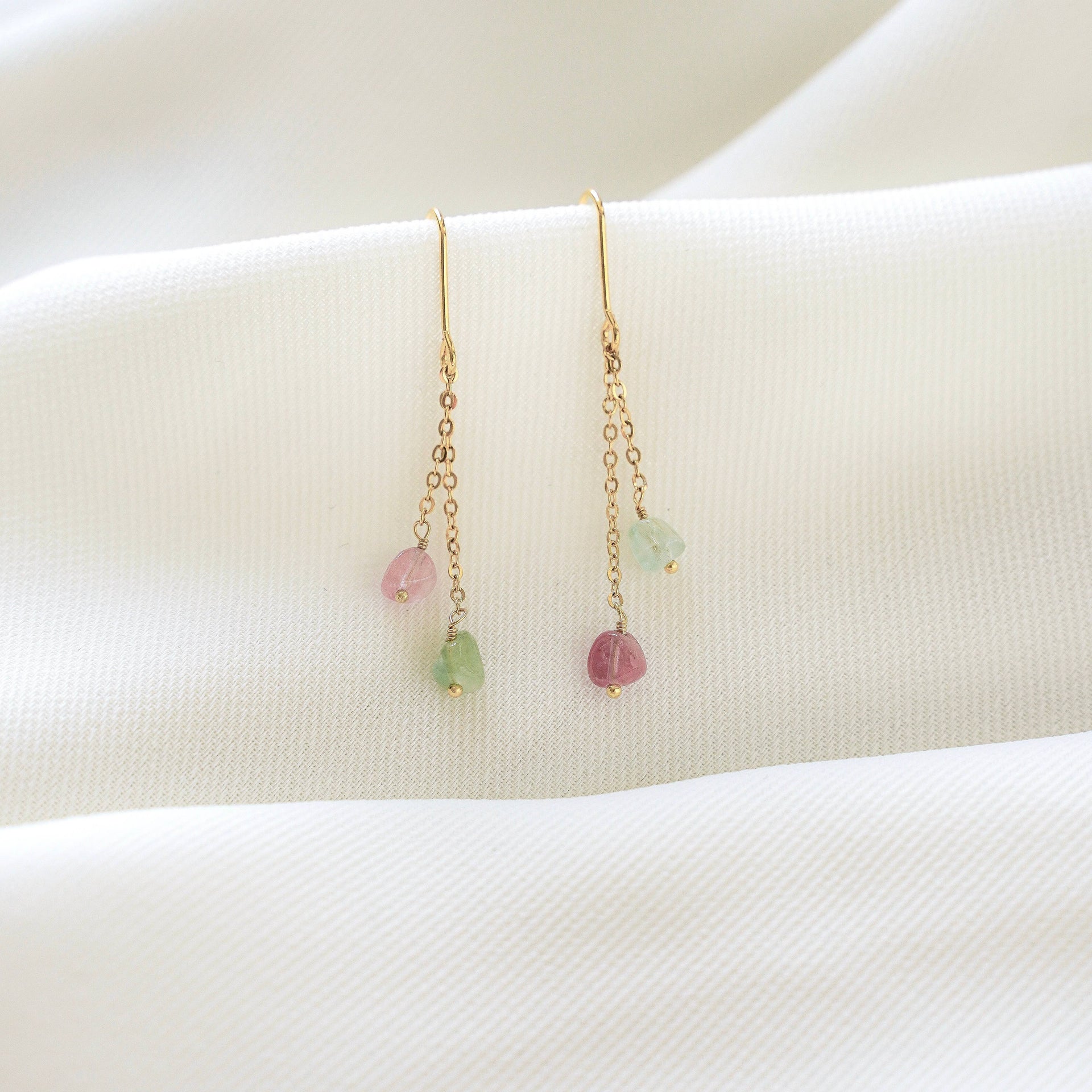 Boucles d'oreilles pendantes chaines pierre tourmaline