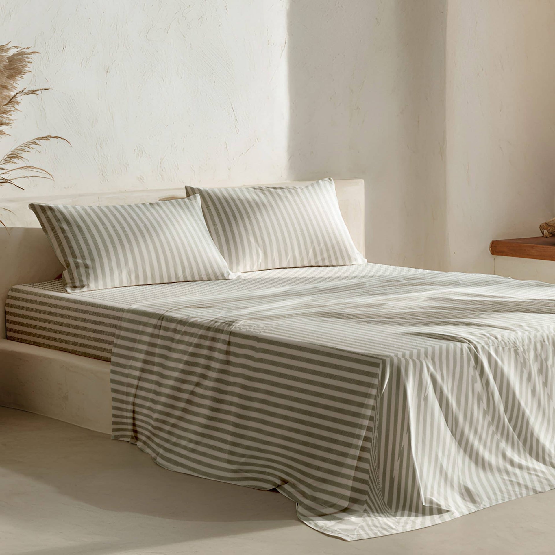 Ensemble de draps 100 % coton 3/4 pièces NUVIA:  / 180x200
