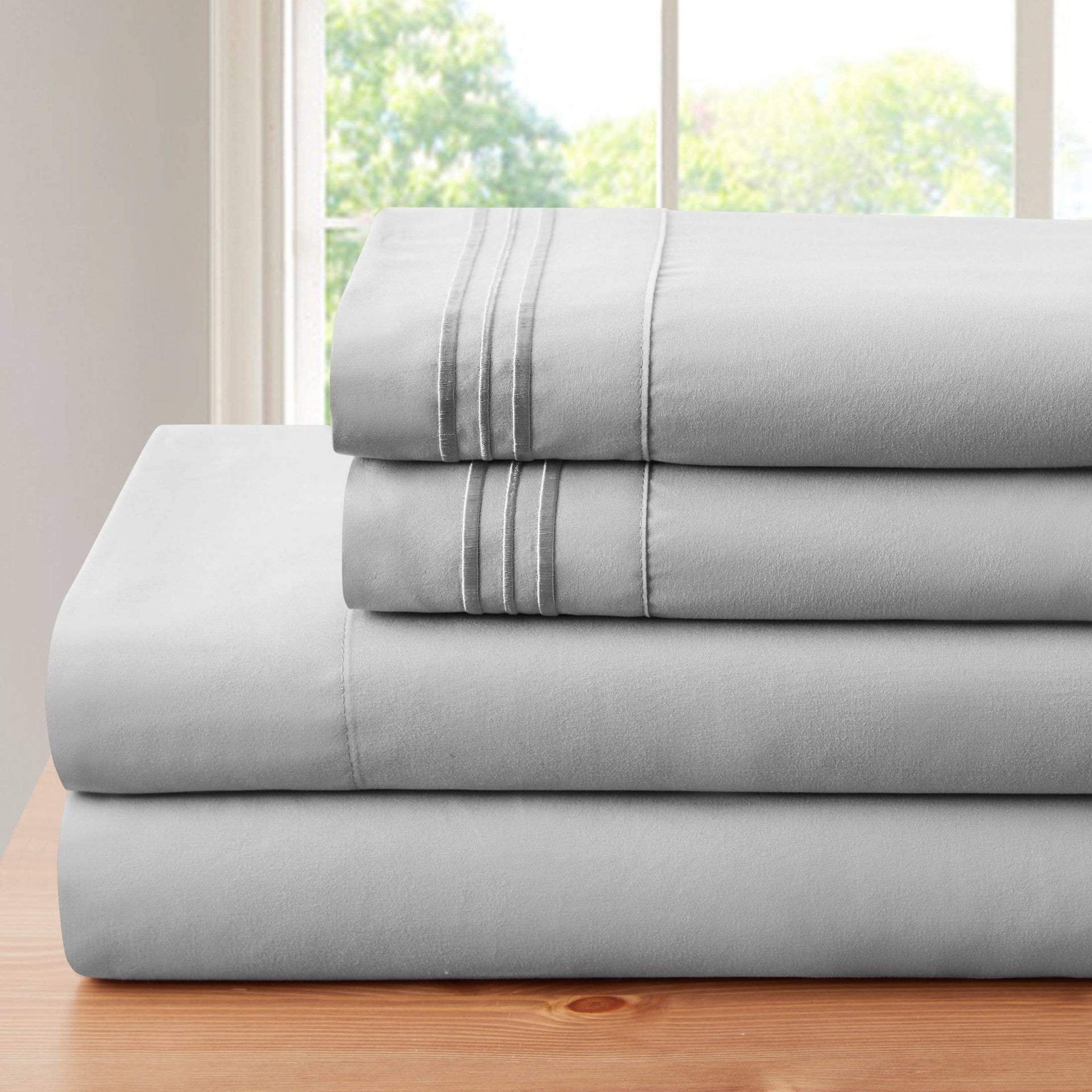 Parure de draps de luxe en bambou 4 pièces avec broderie à 3 lignes