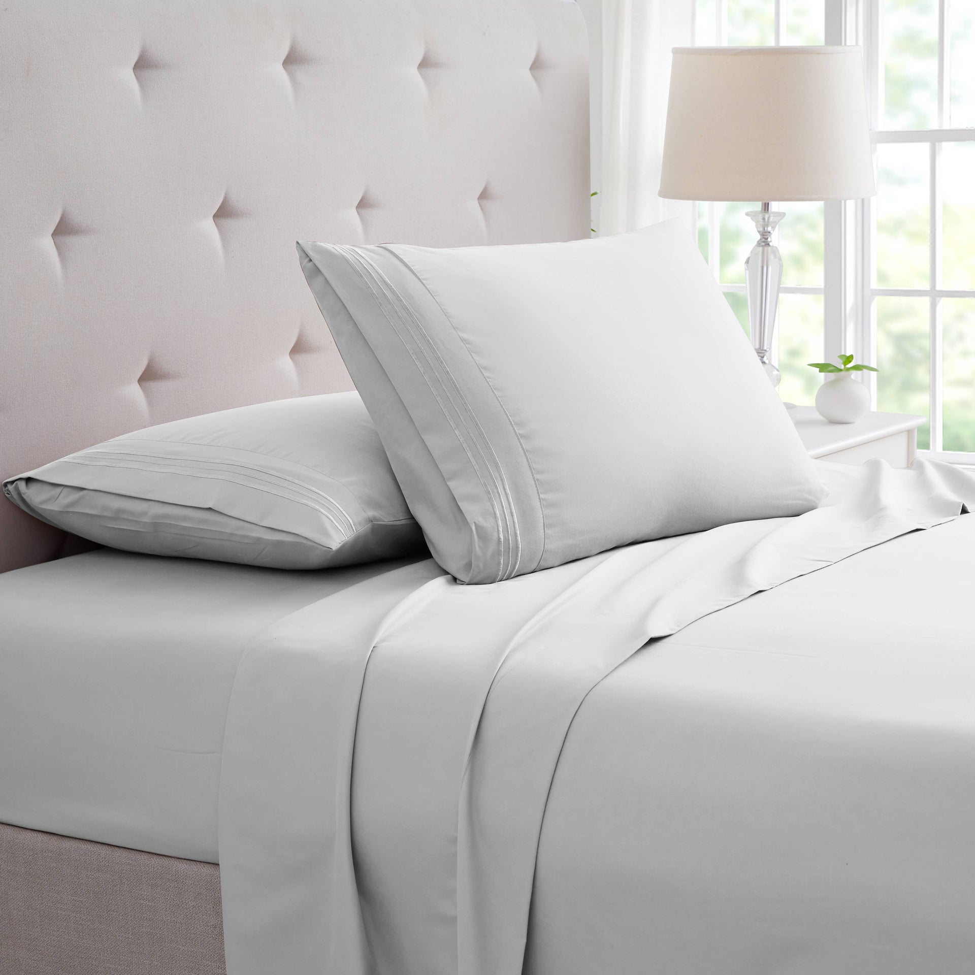 Parure de draps de luxe en bambou 4 pièces avec broderie à 3 lignes