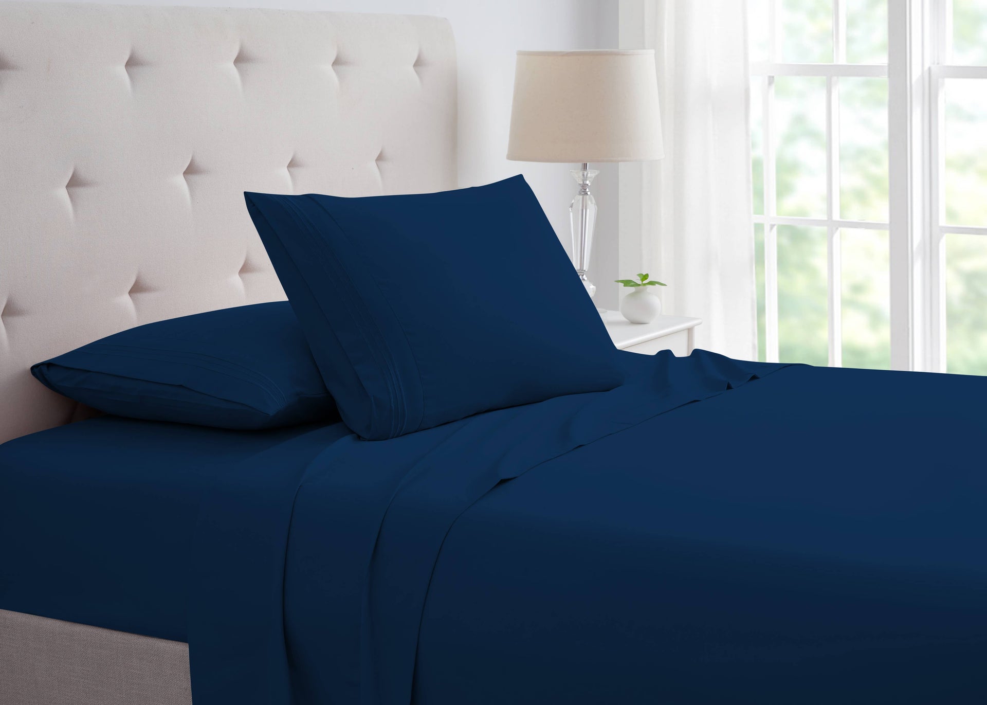 Parure de draps de luxe en bambou 4 pièces avec broderie à 3 lignes