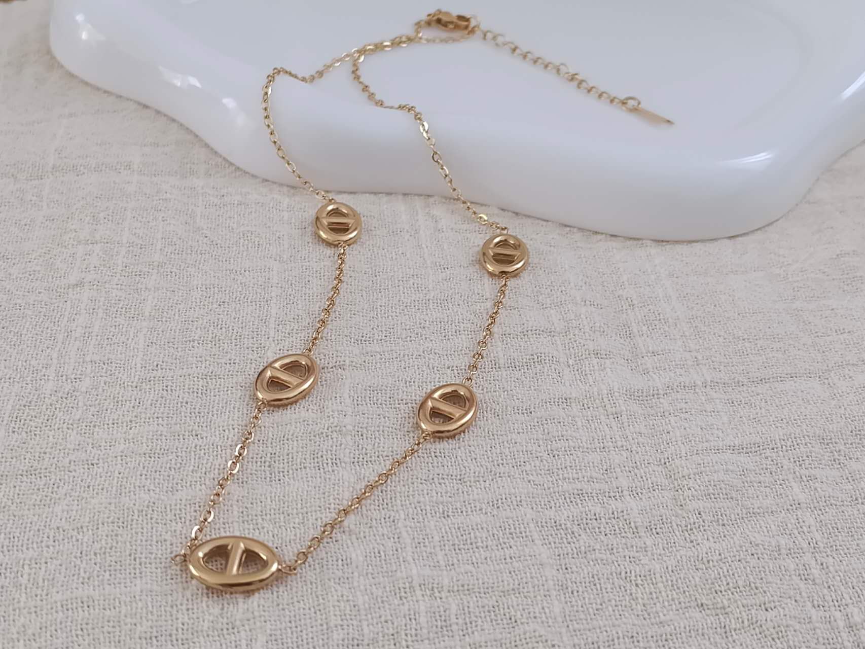 Ensemble de bijoux : collier en acier style marin, boucle d'oreille, bracelet ,Plaqués Or 18K